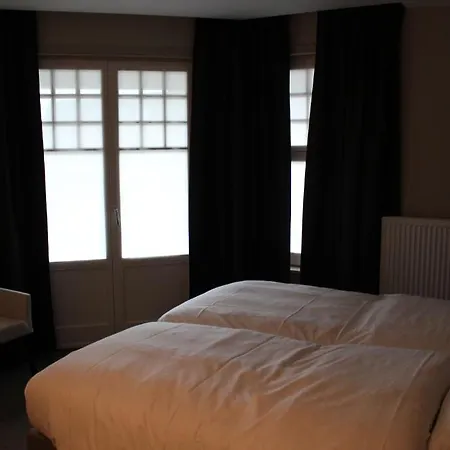 Astel Hotel 4*